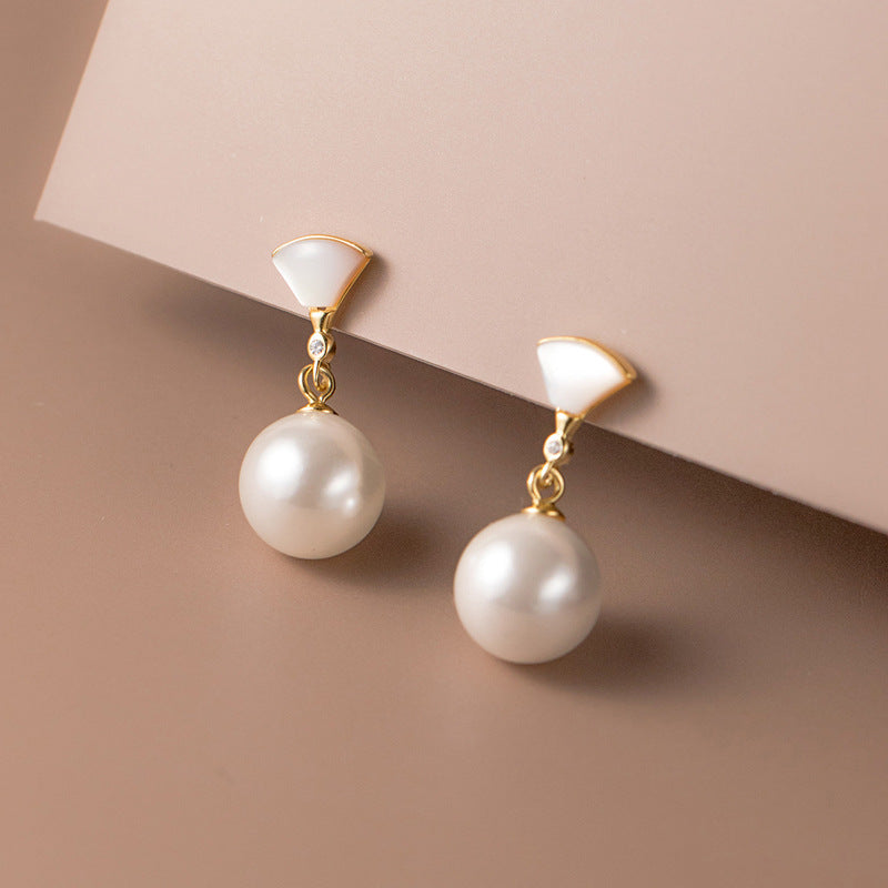 Boucles d’oreilles chic en argent avec perles